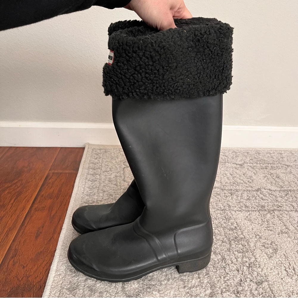 Packable Hunter Boot + Sherpa Boot Sock + Travel … - image 3